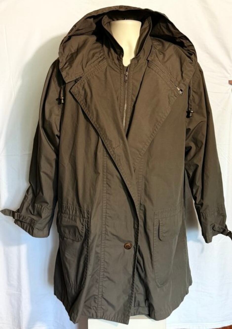 Misty Harbor All Weather Flannel Zip In/Out Jacket Size M Utility Trench Hooded